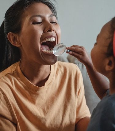 6 Mum-tricks to Get Your Kid to Brush Their Teeth